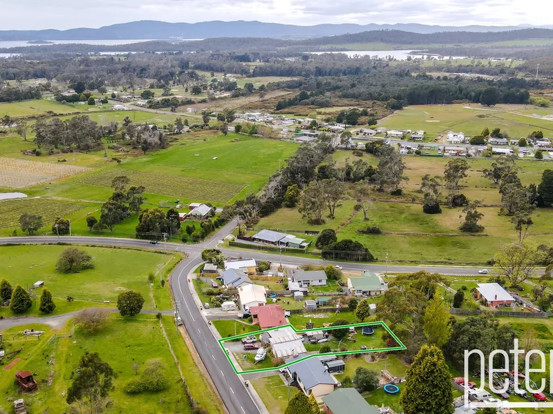 Beaconsfield Beckons