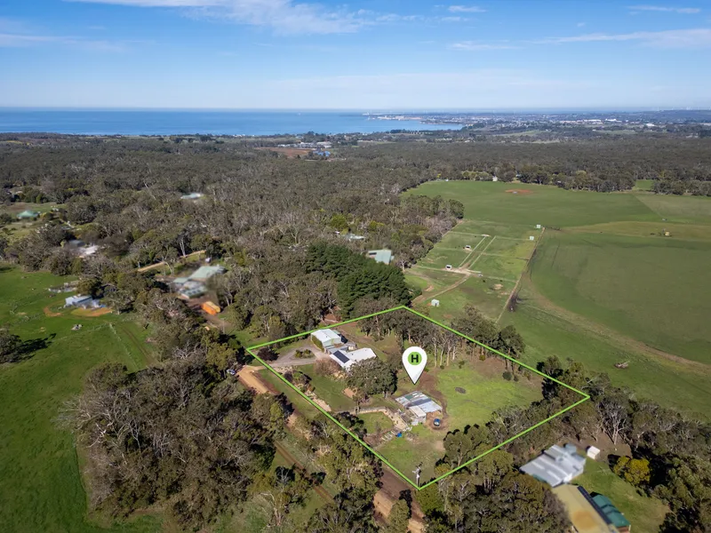 Picturesque & Peaceful In Desirable Location