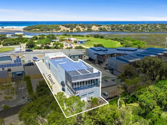 DISTINCTIVE COMMERCIAL/RESIDENTIAL, IN THE ULTIMATE LOCATION.