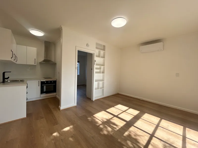 Modern, Renovated Ground Floor Apartment