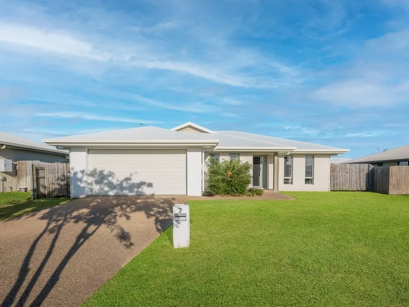 OVERSIZED, MODERN AND MOVE IN READY