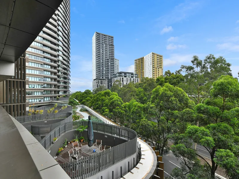 Superb Apartment with amazing urban views in a sough-after location
