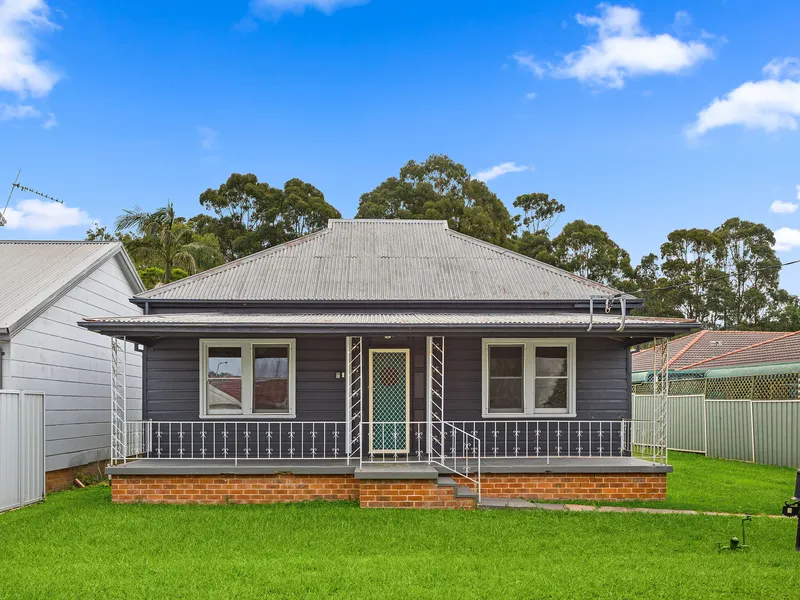 Cottage Charm in a Convenient Location