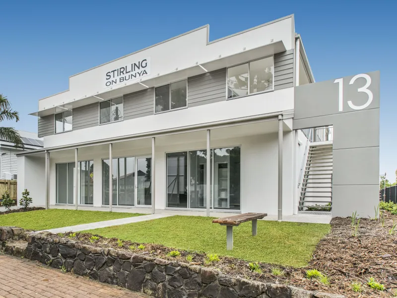 CENTRALLY LOCATED MODERN UNIT