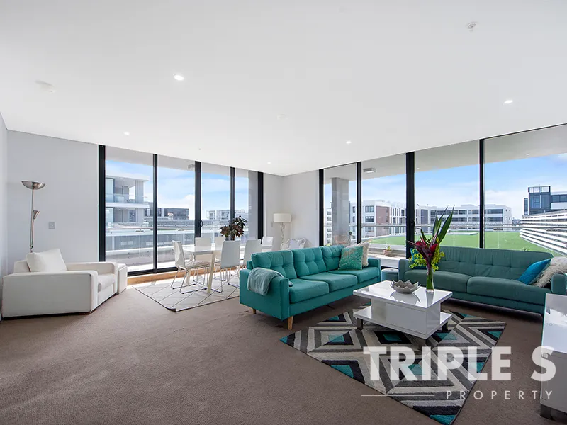 Meriton Development | Luxury Penthouse | 270 Degree L-Shaped Massive Entertainment Balcony