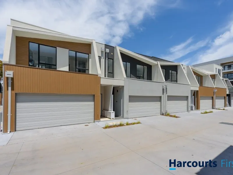 Amazing Brand New Townhouse in Clayton's Best Loaction