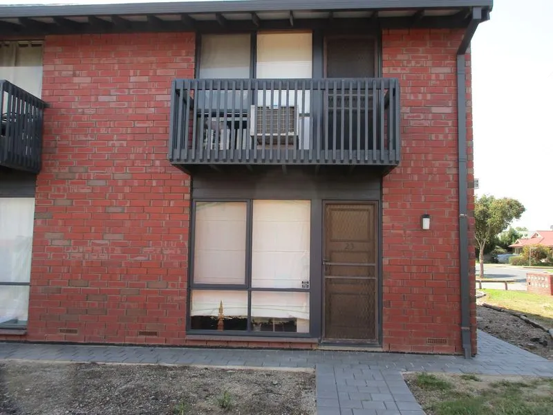 2 Bedroom Townhouse Close to City