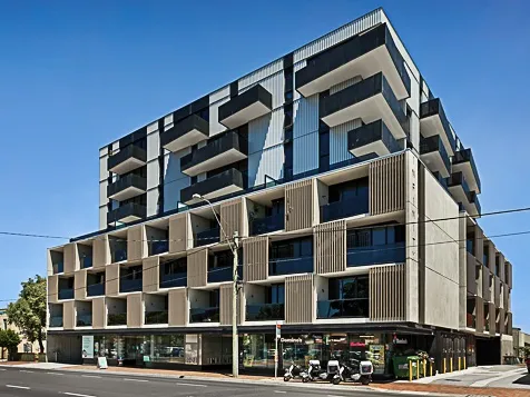 TWO BEDROOM APARTMENT IN PRIME LOCATION