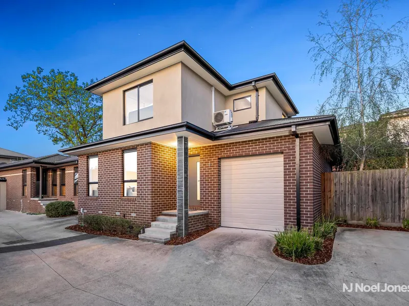Stand Alone Townhouse with Dual Living