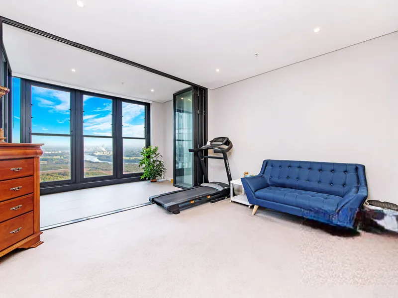 Brand New 1 Bedroom Apartment with Water and Blue Mountains Views!!!