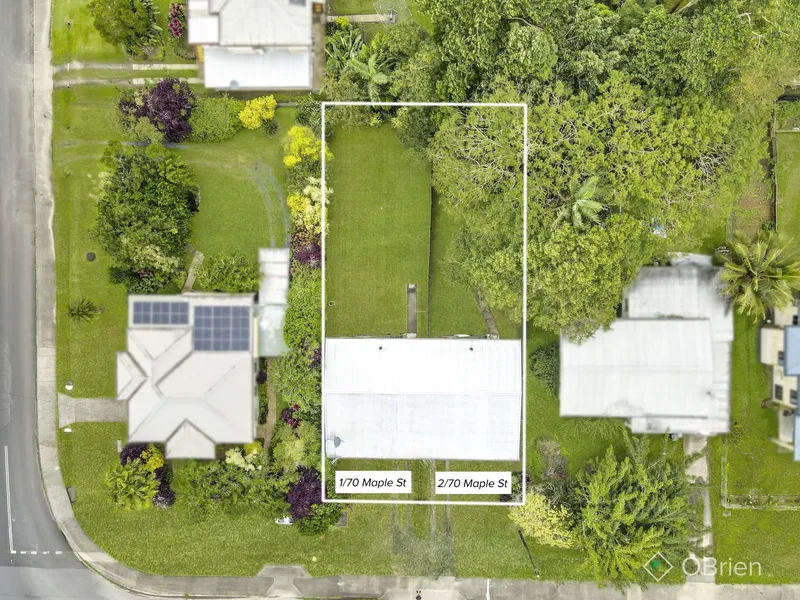 Half Duplex - Close to Town.