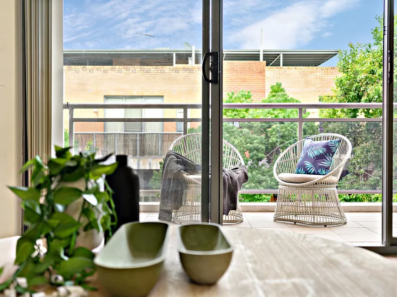 Modern, Stylish and Plenty of Sunlight