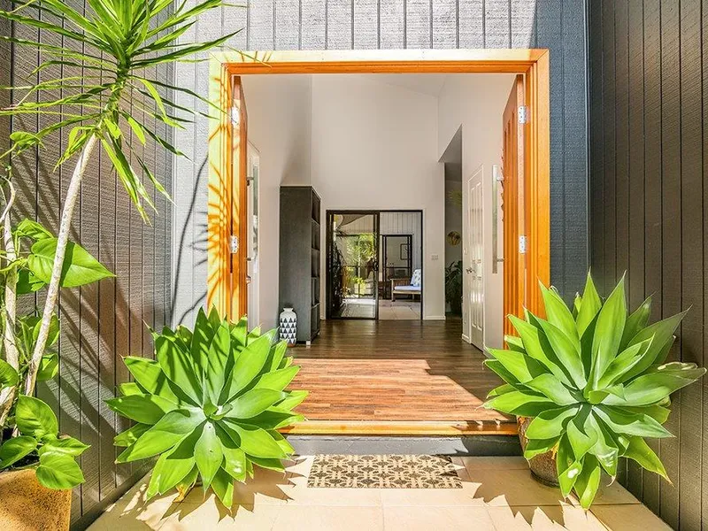 Beachside Suffolk Park: 3 Bedroom 2 Bathroom