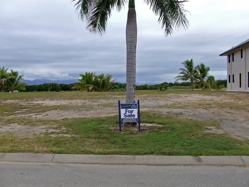 Wide Wide Water... you can live at this Grande...