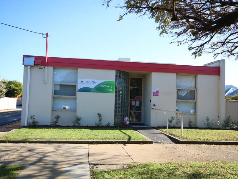 VERSATILE 7 OFFICE SPACES & RESIDENTIAL LIVING