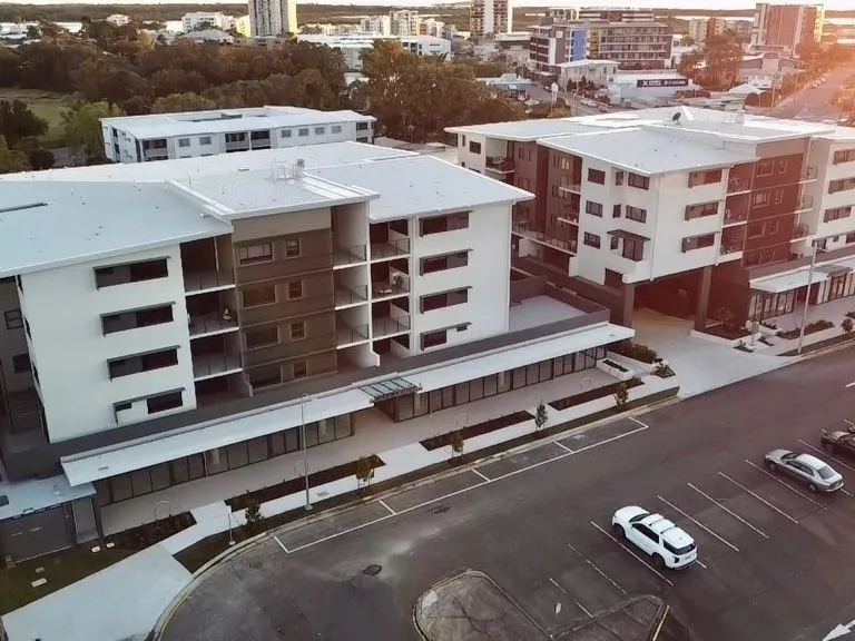 Fabulous furnished unit in the beating heart of Maroochydore