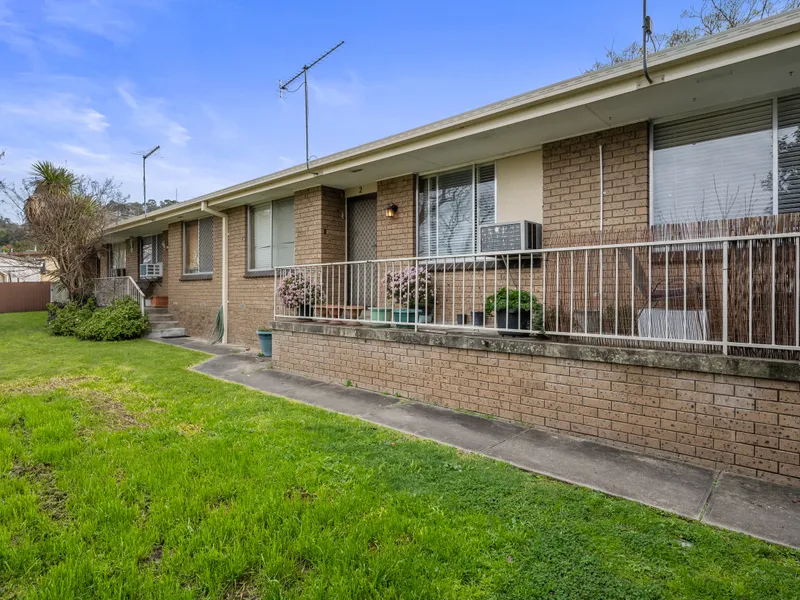 Conviently located in East Albury