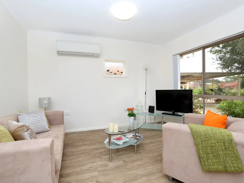 Huge double fronted one bedroom retirement unit close to community centre!