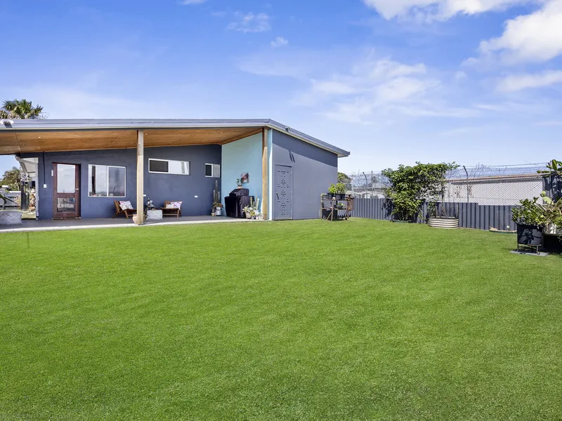 Renovated Beachside Cottage 200m to Bilinga Beach