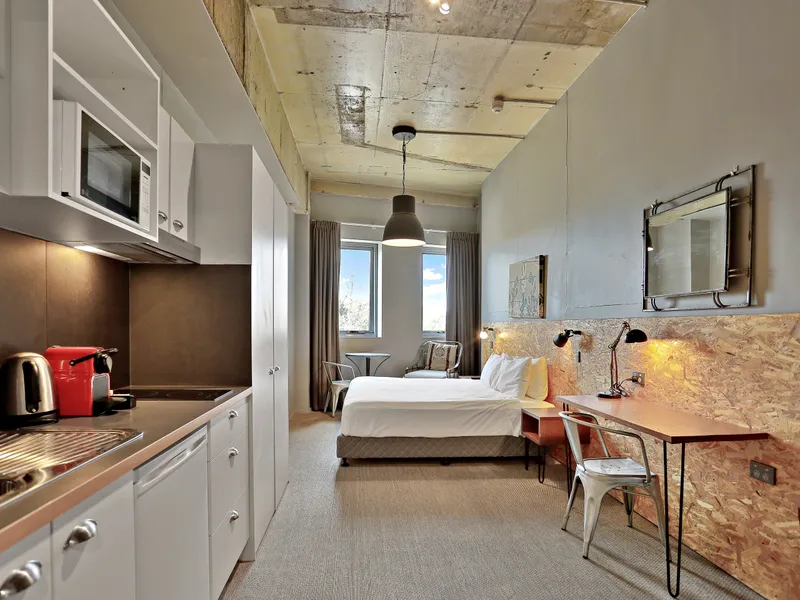Fully furnished studio with Bills included