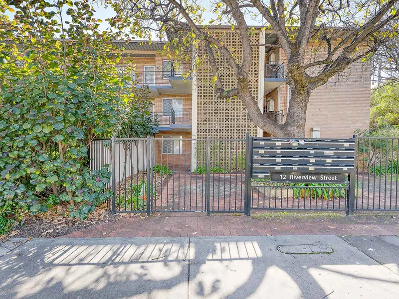 TEST LISTING ONLY. PROPERTY NOT FOR LEASE.