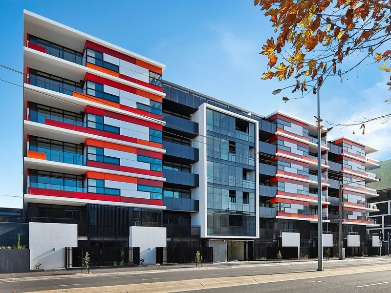 THE ULTIMATE IN LIFESTYLE LOCATIONS!