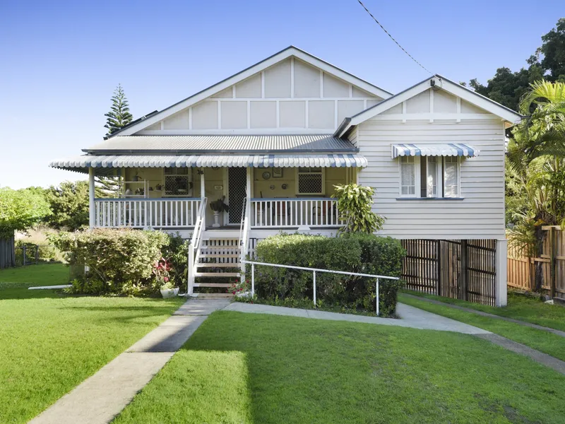 1930s Dream Home with Uncapped Potential!