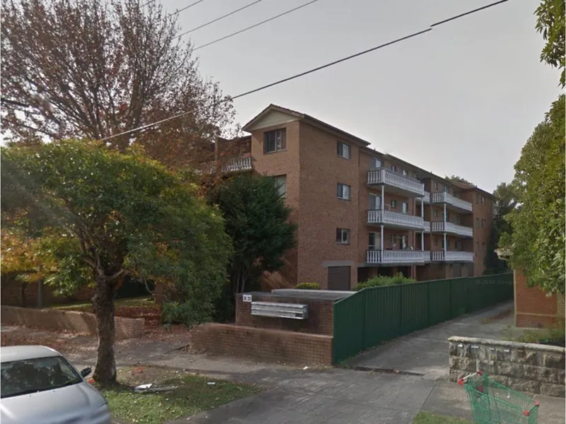 Two Bedroom Unit With Lock Up Garage 