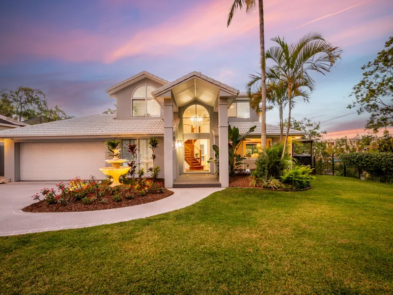 Stunning Robina Waterfront Property
