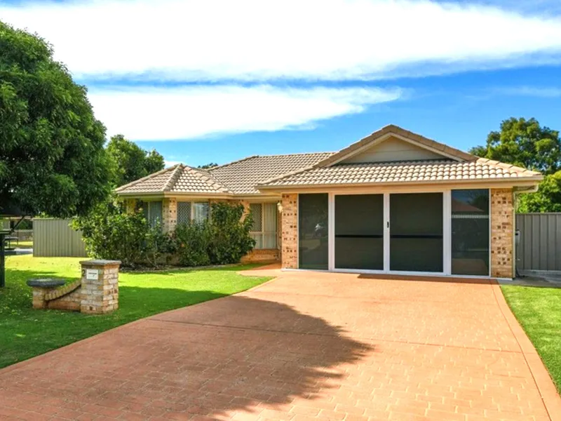 Well Positioned Middle Ridge Family Home