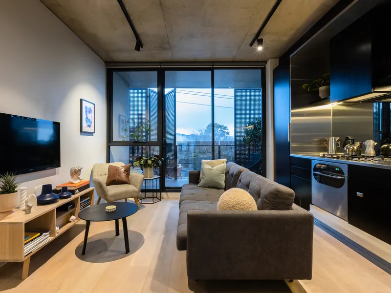 Sunlit Designer Apartment in Prime Prahran Location with City Views