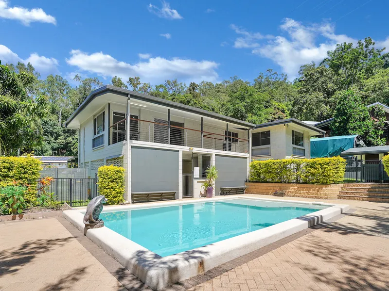 THE ULTIMATE FAMILY RESIDENCE - LOCATION PERFECT