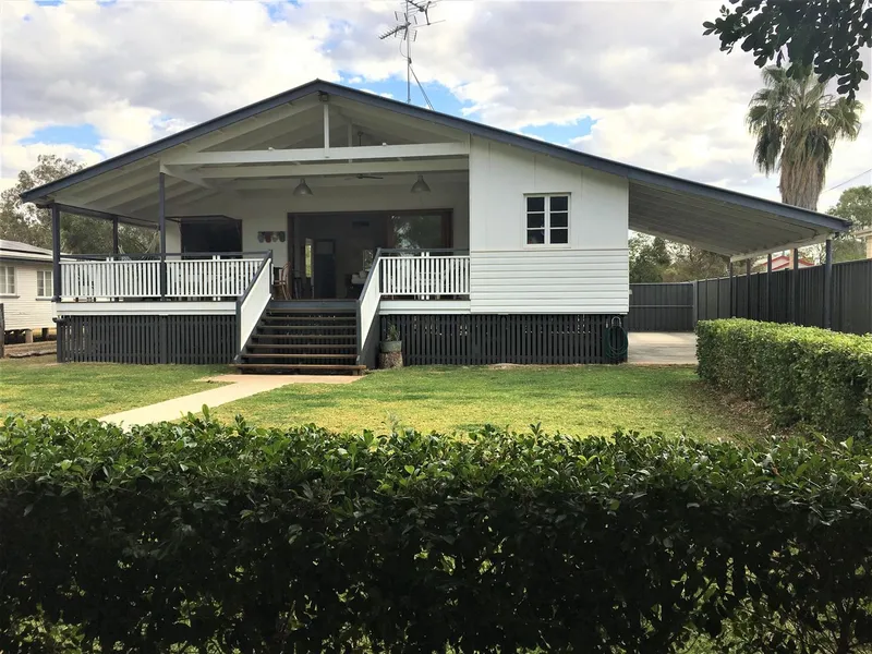 5 Deverell Street