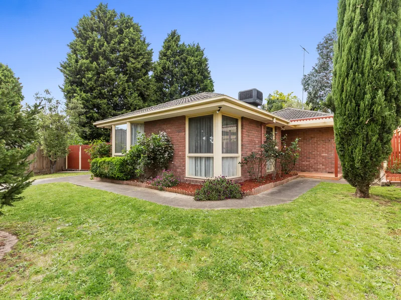 Family living in a quiet court location