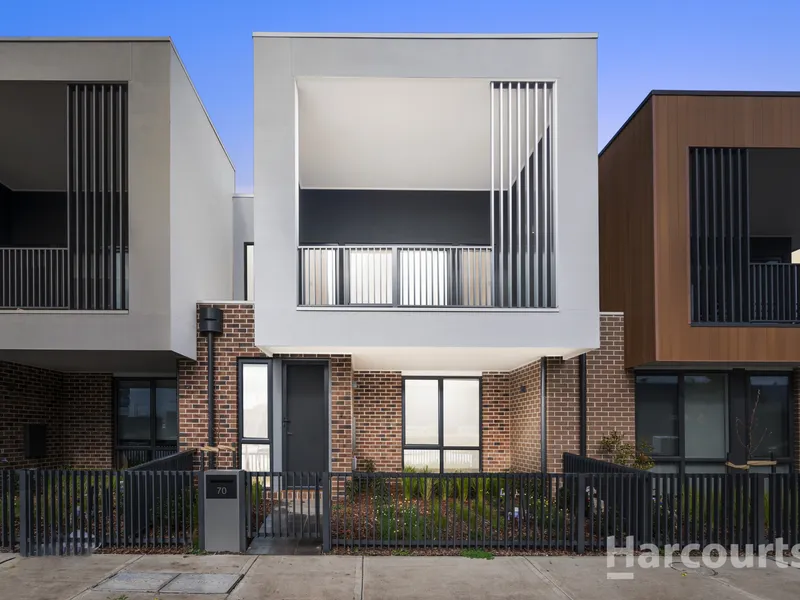 Brand New Ready To Move In!!
