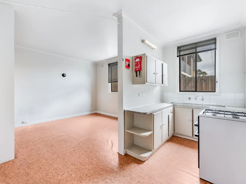 The best of Footscray under your nose - Water usage included in the rental price!