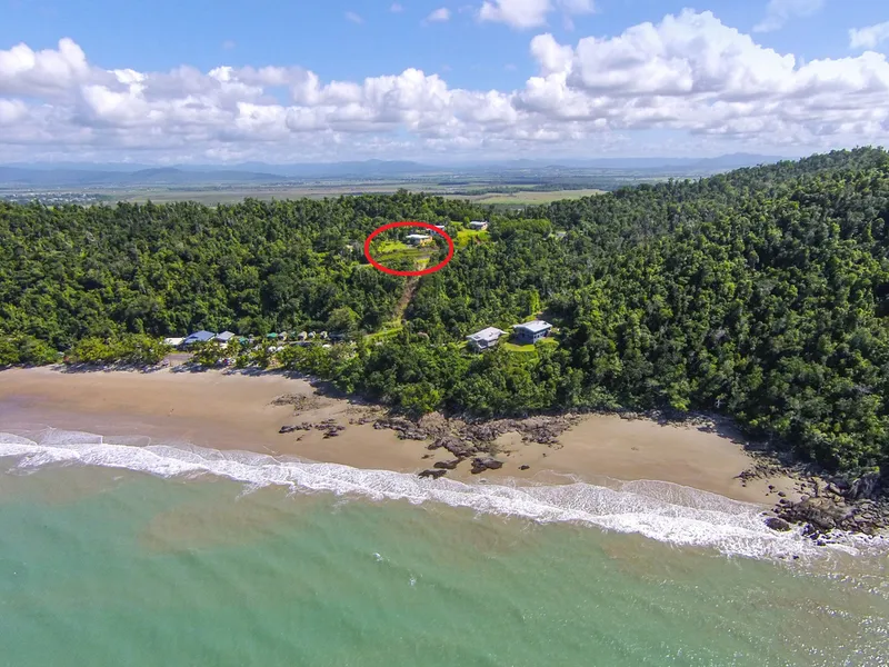 Etty Bay home -plus adjacent block!  Considerably Reduced in price for quick sale - Tropical Beach house with spectacular ocean views and rainfore