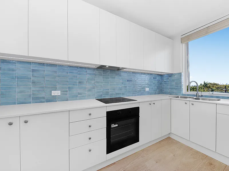 Modern - North Facing - Bright-Spacious