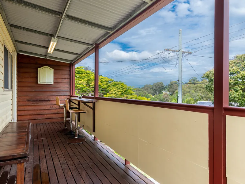 Gorgeous Elevated House - Pet Friendly