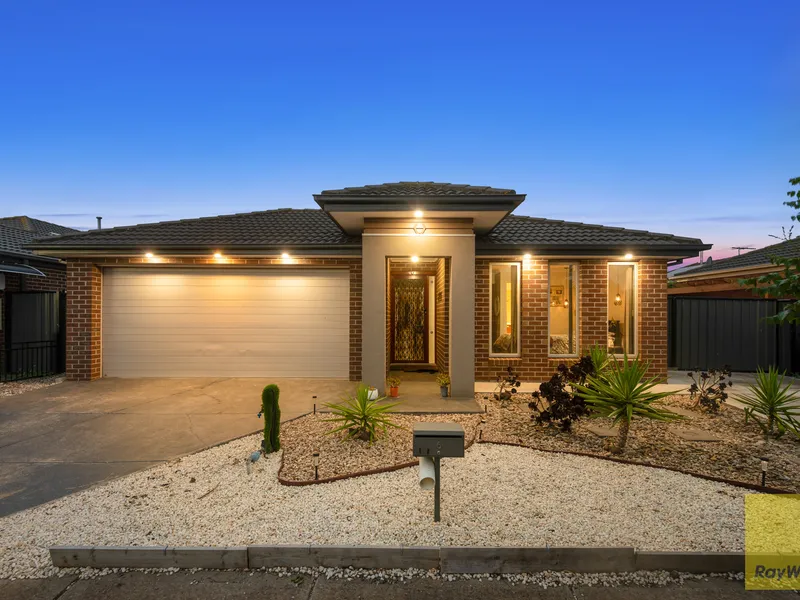 Sizable Opportunity in the Center of Tarneit!!!