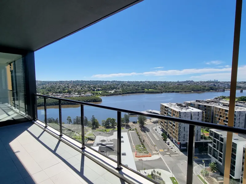 Brand New Modern Two Bedroom Apartment with Waterside lifestyle