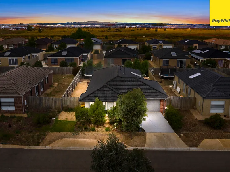 STYLISH & SPACIOUS LIVING - 512 m2 ALLOTMENT