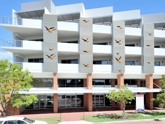 SUPERB PENTHOUSE STYLE APARTMENT IN THE HEART OF BASSENDEAN