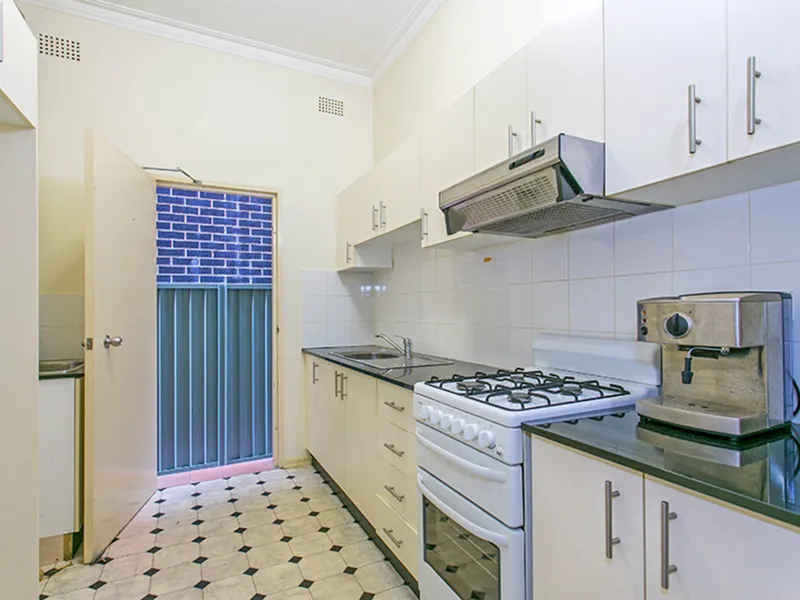 LOCATED IN THE HEART OF EARLWOOD - INSPECTION BY APPOINTMENT