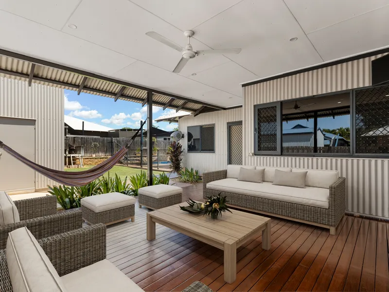 Green with envy on Greenshank - The Shed of All Sheds !!