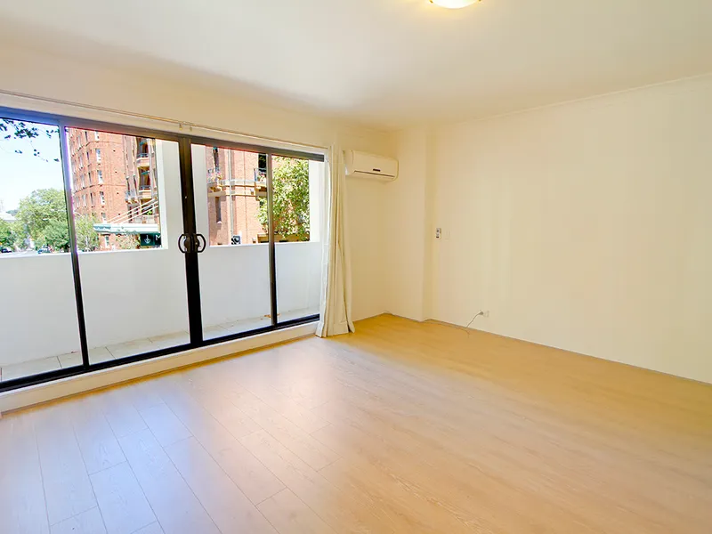 SPACIOUS APARTMENT IN BRAND NEW BUILDING WITH ENTERTAINERS ROOFTOP