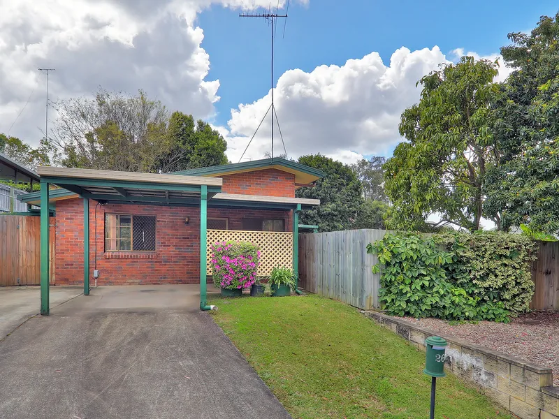 LOVELY FAMILY HOME - CONVENIENT LOCATION