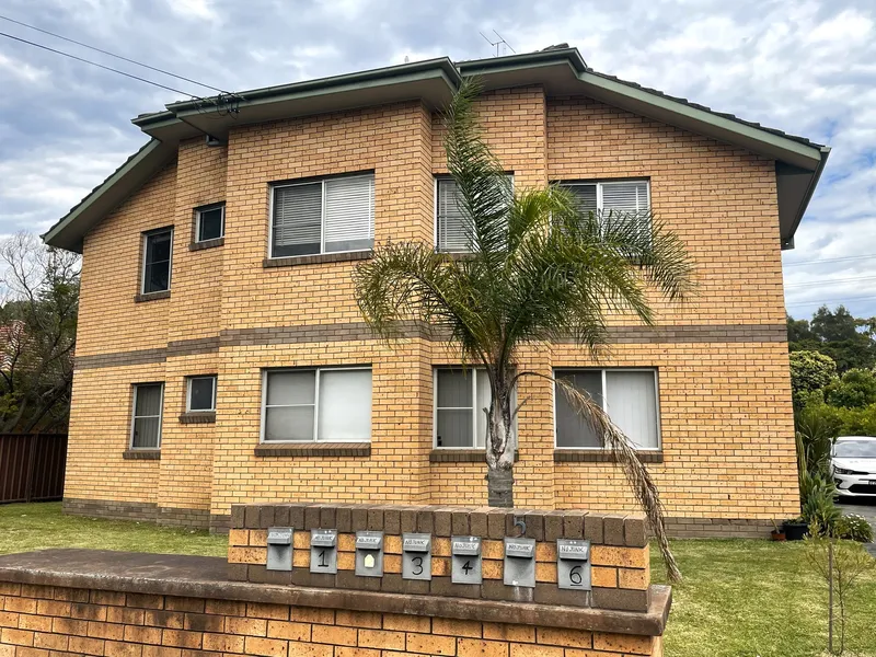 Neat & Handy 2BR unit !