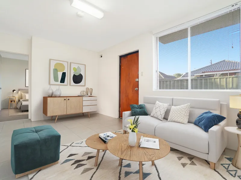 Renovated 2 Bedroom Apartment