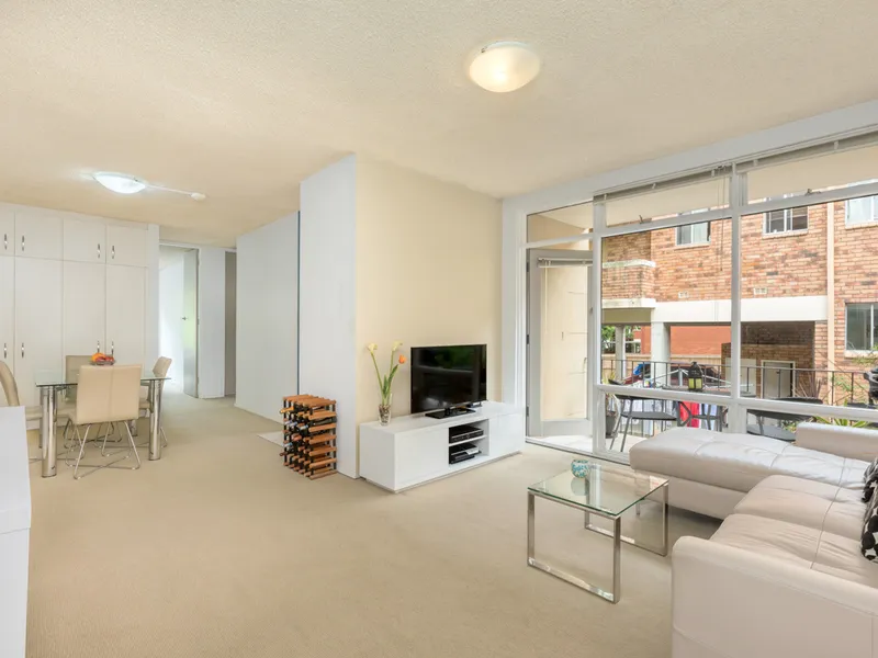 Stylish & Convenient Apartment Nestled at the back of the block